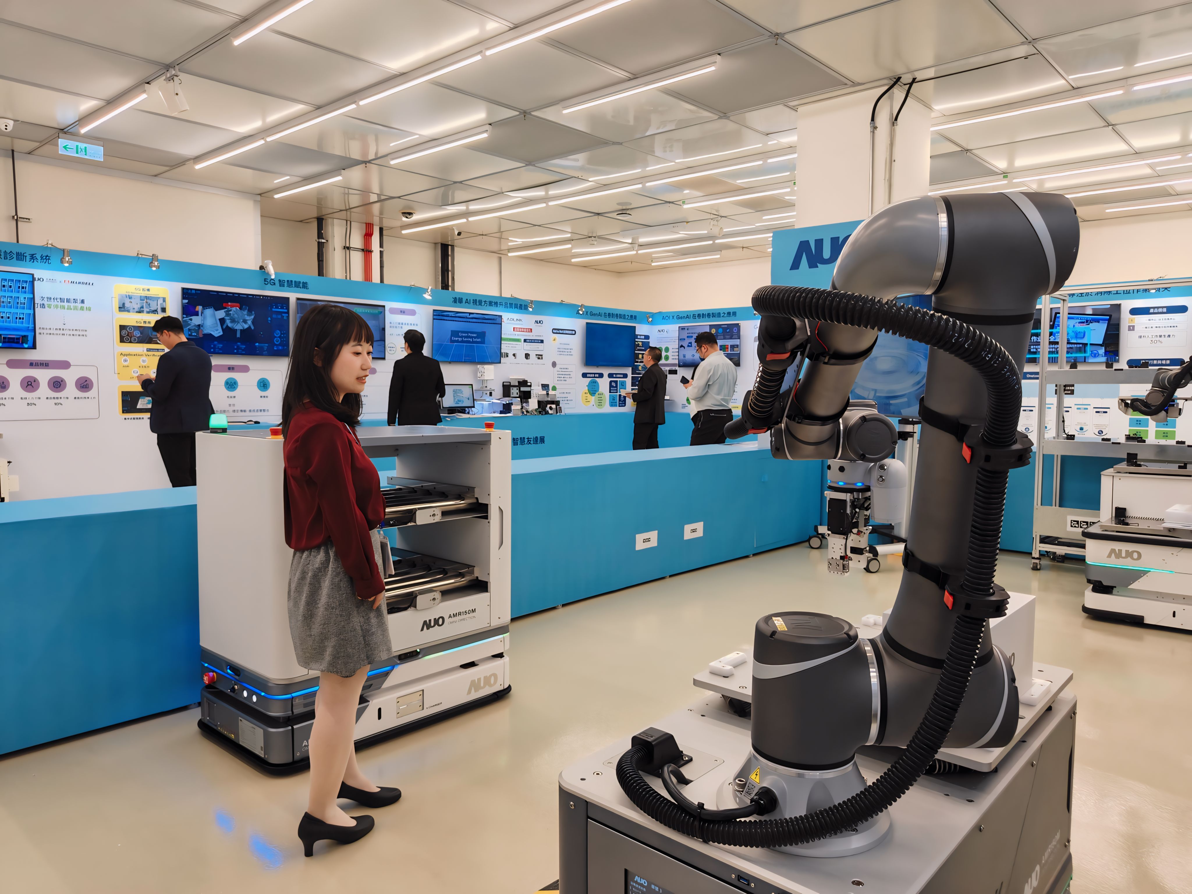 2024智能大发平台展邀集生态圈伙伴共同参展，从数字应用、净零减碳到能源发展，创造全方位永续商机，携手生态圈伙伴迈向永续未来