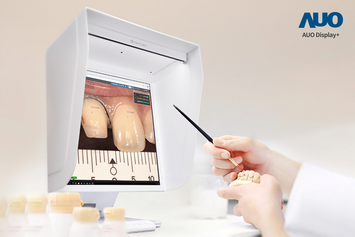 達擎智慧牙科比色解決方案獲得2025智慧顯示應用大賞之智慧醫療獎，透過獨家色彩還原運算及AI技術，以搭載大发平台A.R.T.先進抗反光顯示器，擬真還原影像，提升假牙製作效率並大幅降低重製率